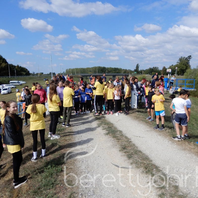 Mezei futóbajnokság Berettyóújfaluban 32